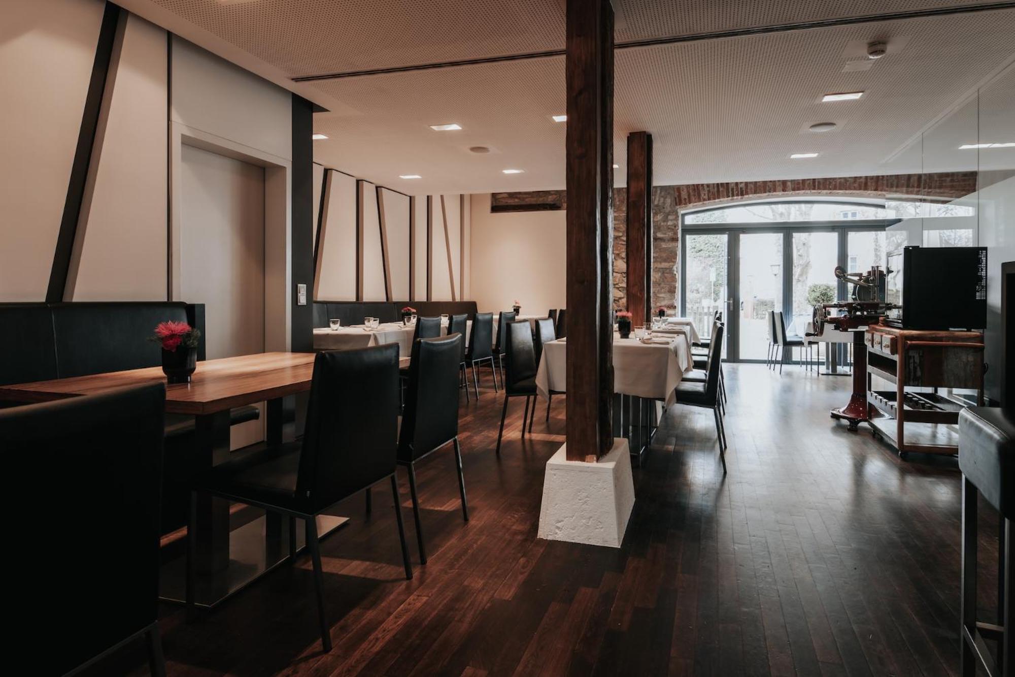 Design Hotel & Restaurant Loewen Ulm Ngoại thất bức ảnh