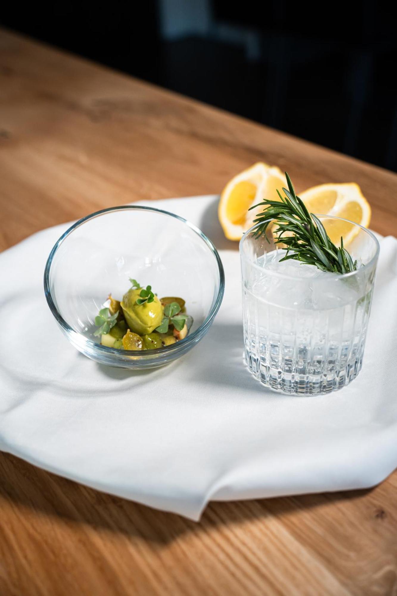 Design Hotel & Restaurant Loewen Ulm Ngoại thất bức ảnh
