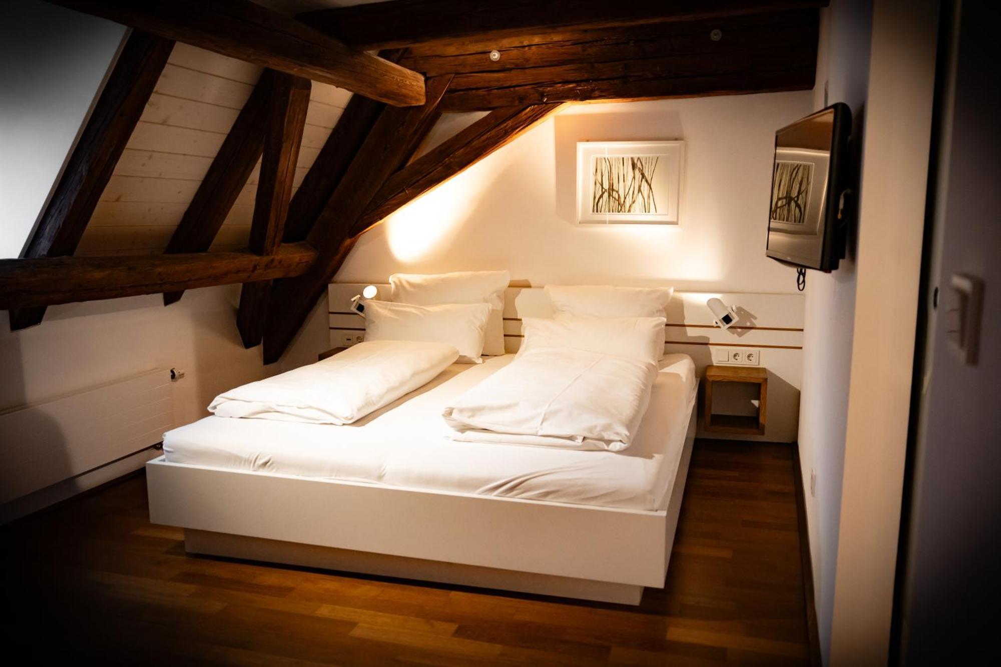 Design Hotel & Restaurant Loewen Ulm Ngoại thất bức ảnh
